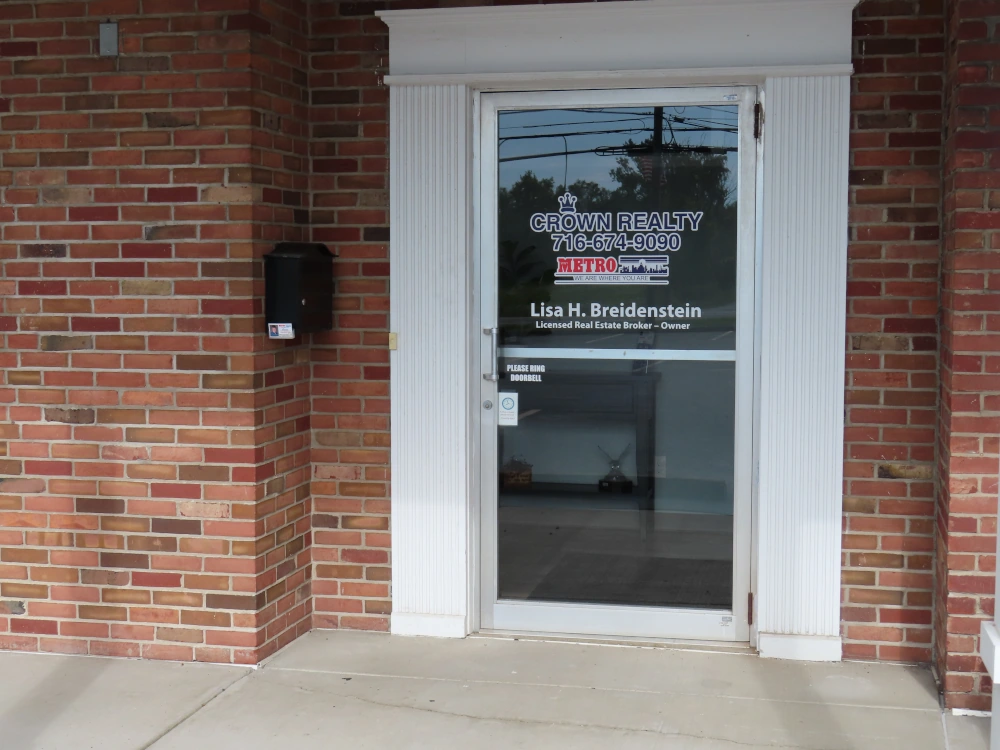 Metro Crown Realty office at Elma Center Plaza, 2361 Bowen Road, Elma NY